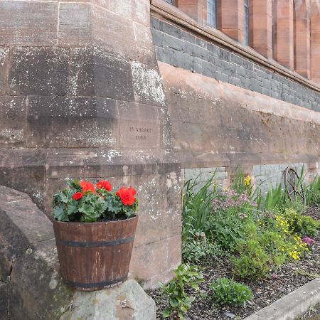 Penthouse St Mary'S Church Moffat Exterior photo